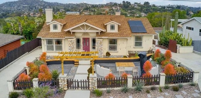 property at 10318 Loma Rancho Dr