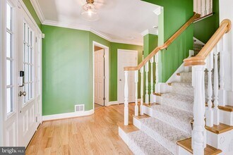 6122 Bayliss Pl in Alexandria, VA - Foto de edificio - Building Photo