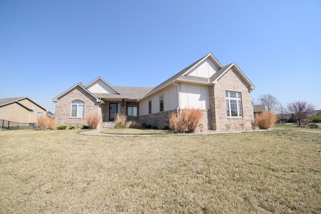 property at 14012 E Ayesbury Cir