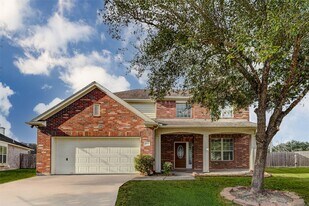 2402 Sunlight Ln in Pearland, TX - Building Photo