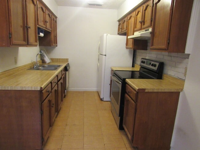 5302 Springfield Ave in Laredo, TX - Building Photo - Building Photo