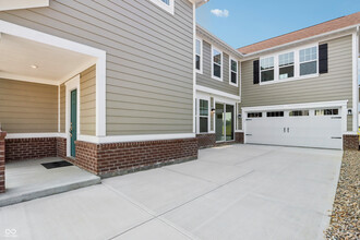 5733 Arcade Blvd in McCordsville, IN - Building Photo - Building Photo