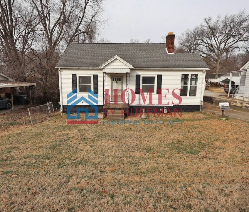 1608 N St Joseph Ave in Evansville, IN - Building Photo