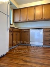 2143 SW Townsend Ct in Troutdale, OR - Building Photo - Building Photo