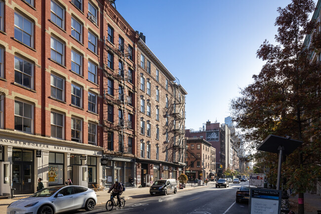 409 W Broadway in New York, NY - Foto de edificio - Building Photo