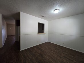 2418 Paul Revere St in Temple, TX - Foto de edificio - Building Photo