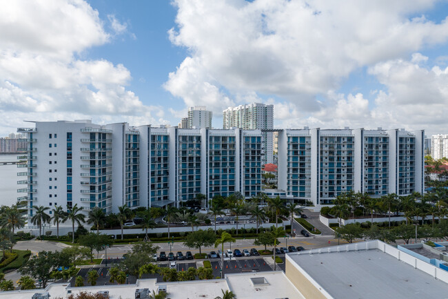 Echo Aventura East Tower in Aventura, FL - Building Photo - Building Photo