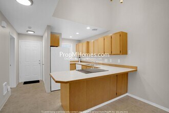 4500 SE Roethe Rd in Portland, OR - Building Photo - Building Photo