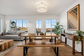 1430 Aster Way NW in Edmonton, AB - Building Photo - Building Photo