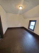 2106- 2106A W Keefe Ave in Milwaukee, WI - Building Photo - Building Photo