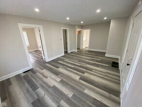 2002 Arrow Ave in Anderson, IN - Building Photo - Building Photo