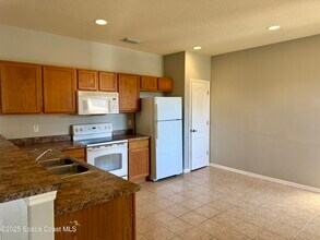 916 Ocaso Ln in Rockledge, FL - Building Photo - Building Photo