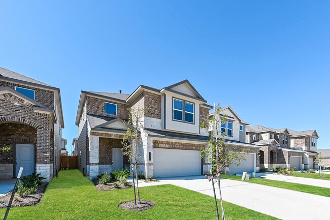 7935 Cypress Country Dr in Cypress, TX - Foto de edificio - Building Photo