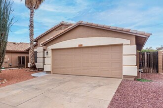 2233 E 36th Ave in Apache Junction, AZ - Building Photo - Building Photo