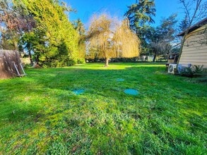 210 Daisy Ln in Sequim, WA - Building Photo - Building Photo