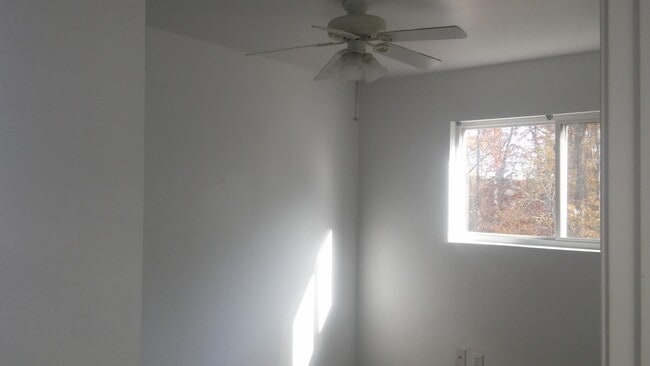 159 Jenness Ln in Newport News, VA - Building Photo - Building Photo