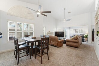 9293 E Sutton Dr in Scottsdale, AZ - Building Photo - Building Photo