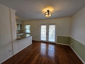 6469 Burgoyne Dr. in Houston, TX - Building Photo - Building Photo