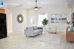 9321 Hillcrest Pl in Arizona City, AZ - Building Photo