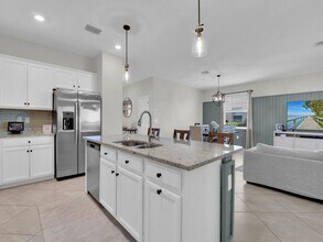 3637 Passion Vine Dr in Alva, FL - Building Photo - Building Photo