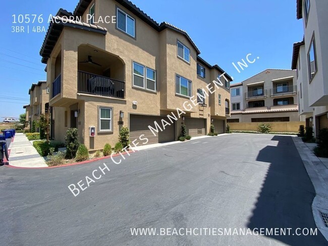 10576 Acorn Pl in Los Alamitos, CA - Building Photo - Building Photo