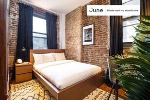 Room in Shared 4 bed/2 bath home in New York, NY - Building Photo