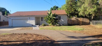 9144 Rosedale Dr in Spring Valley, CA - Building Photo