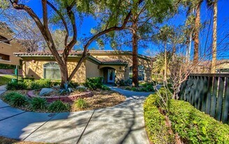 1608 Cardinal Bluff Dr in Las Vegas, NV - Building Photo