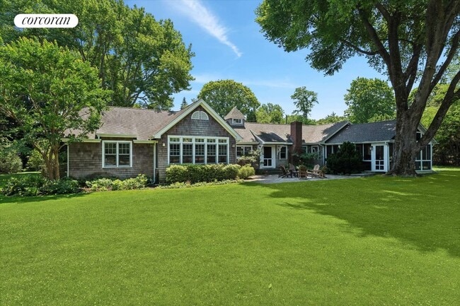 property at 695 Main St