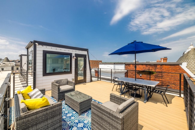 3514 13th St NW, Unit 9 in Washington, DC - Foto de edificio - Building Photo