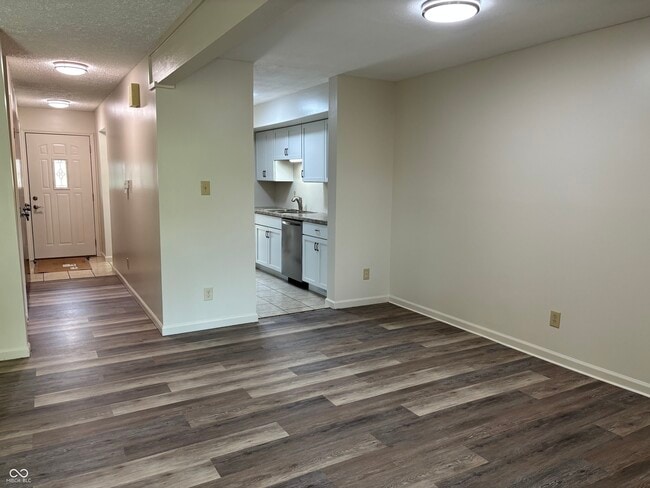 665 Ironwood Dr in Avon, IN - Building Photo - Building Photo