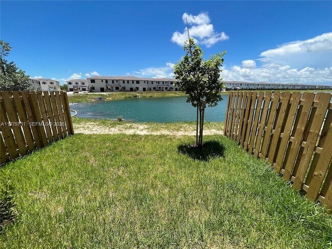 9960 SW 228th Terrace in Cutler Bay, FL - Building Photo - Building Photo