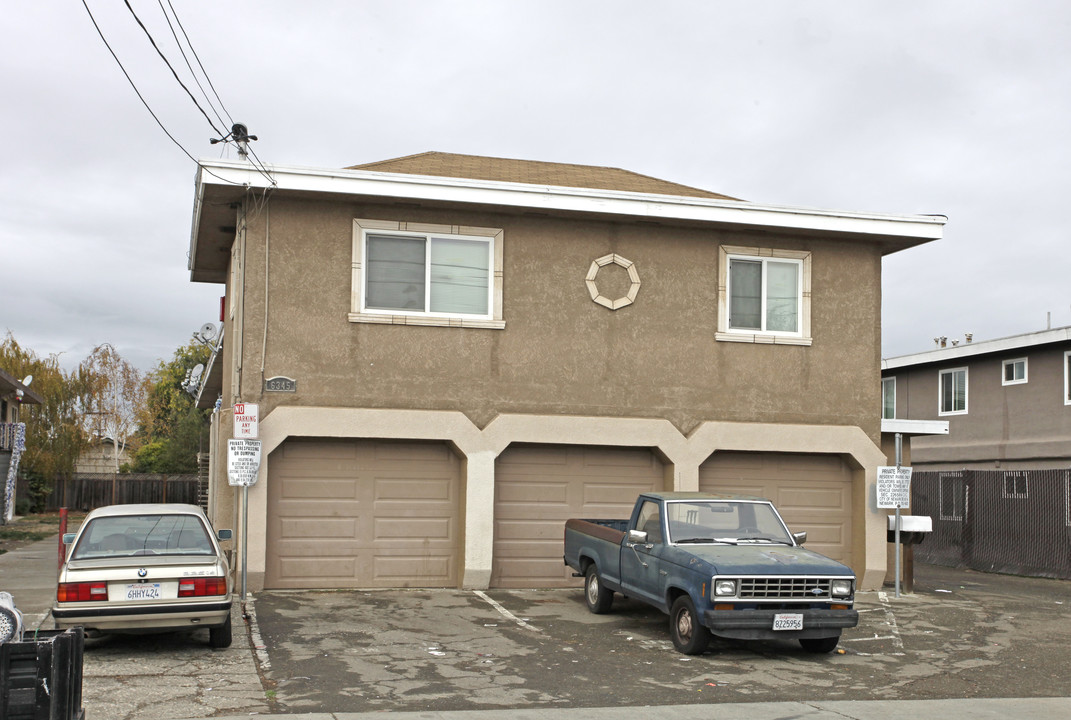 6345 Baine Ave in Newark, CA - Building Photo