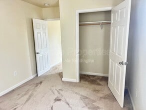 468 Military E in Benicia, CA - Building Photo - Building Photo