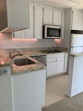 6151 Orange St, Unit 310 in Los Angeles, CA - Building Photo - Building Photo