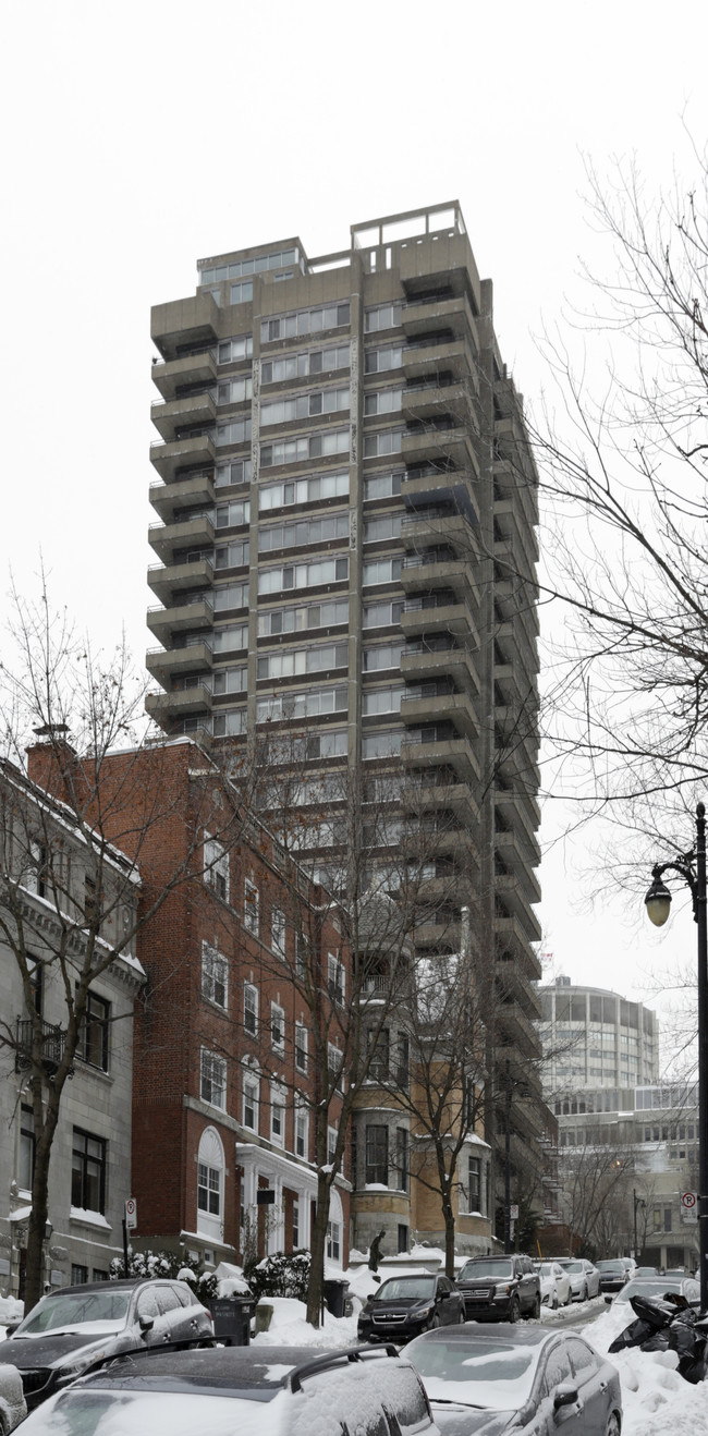 Stanley Tower in Montréal, QC - Building Photo - Building Photo