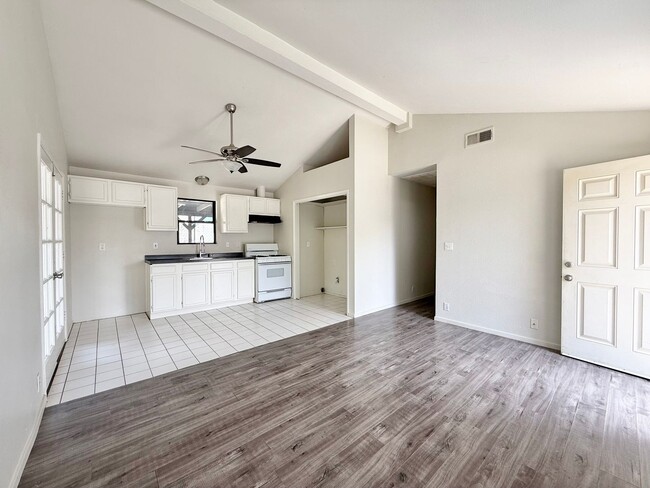 property at 513 N Main St