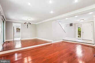 3809 Hemlock Way in Fairfax, VA - Building Photo - Building Photo