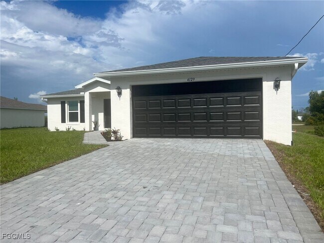 property at 4129 NE 20th Pl