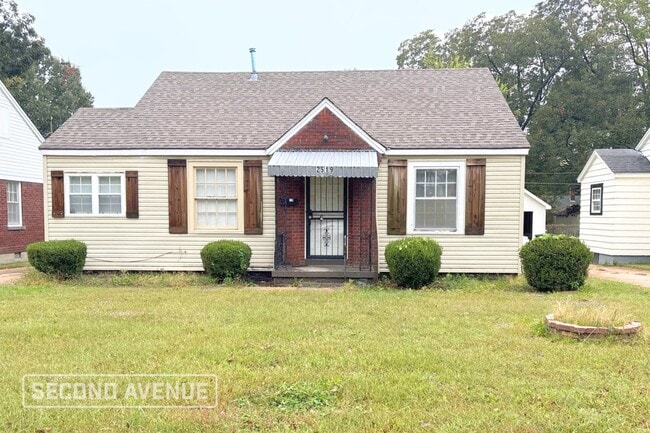 property at 2519 Larose Ave