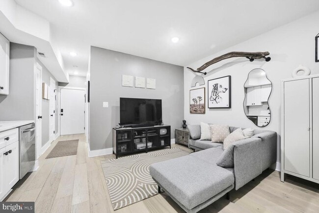 property at 1144 Owen Pl NE