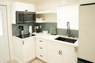 1143 Concord Ave in West Palm Beach, FL - Building Photo - Building Photo