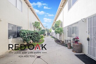 6635 Etiwanda Ave in Los Angeles, CA - Building Photo - Building Photo