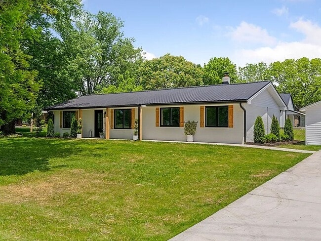 property at 202 E McCormick Rd