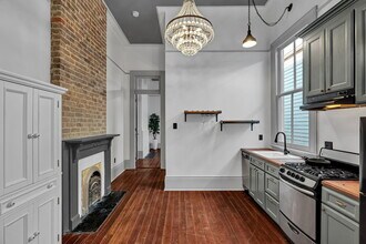 1323 Constance St in New Orleans, LA - Building Photo - Building Photo