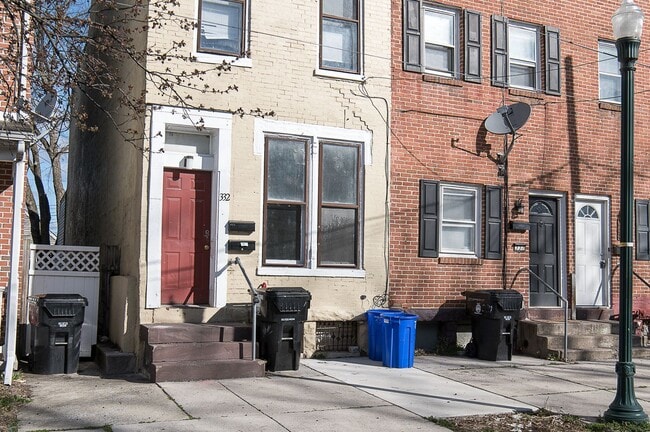 332 Hamilton St in Harrisburg, PA - Building Photo - Building Photo