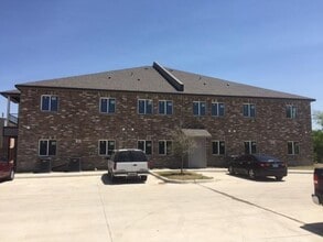 516 E Hazelwood St in Princeton, TX - Foto de edificio - Building Photo