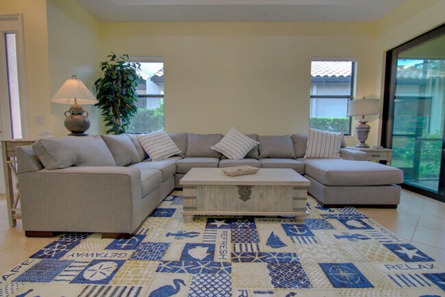 9385 Isla Bella Cir in Bonita Springs, FL - Building Photo - Building Photo