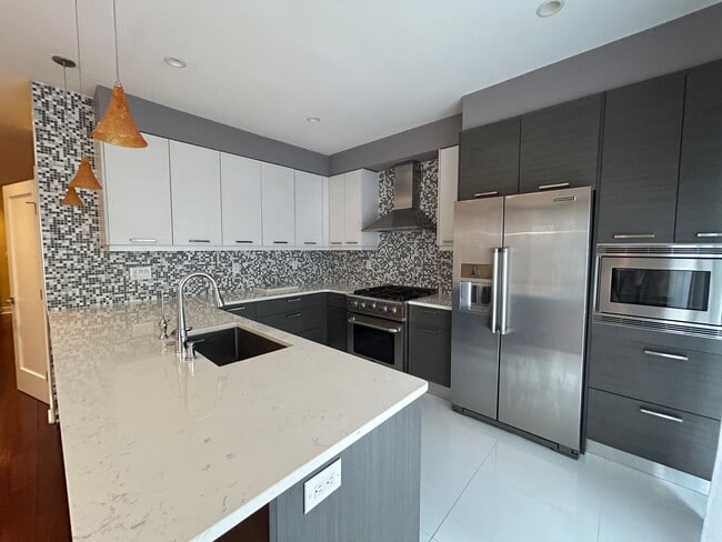 property at 3521 Reserve Dr