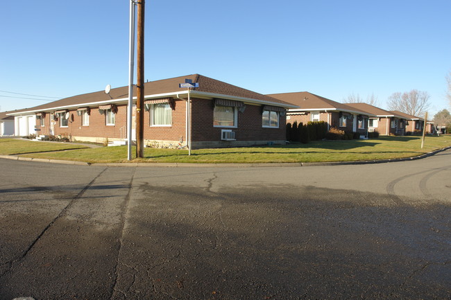 226 N 41st Ave in Yakima, WA - Building Photo - Building Photo